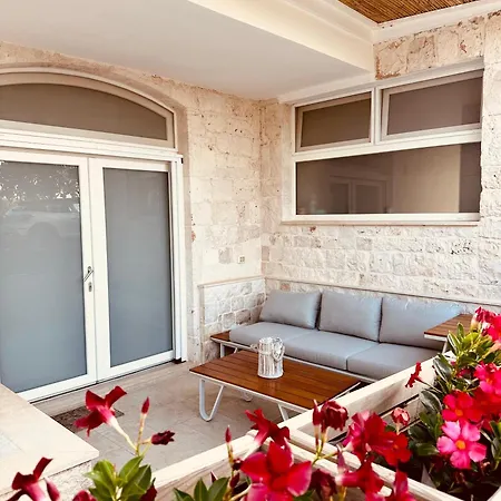 Agape Bed and breakfast 4*